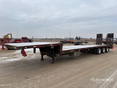 2016 Centerline 52 ft Tri/A Step Deck Trailer