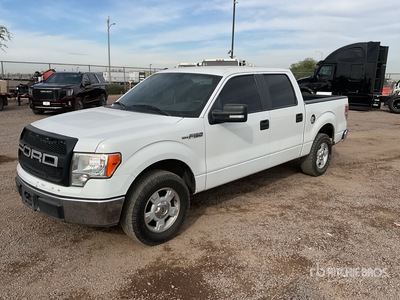 2010 Ford F-150 XLT 4x2 Crew Cab بيك اب
