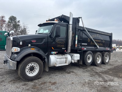 2017 Peterbilt 567 8x4 Tri/A Camión dumper