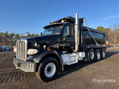 2017 Peterbilt 567 8x4 Tri/A Camión dumper