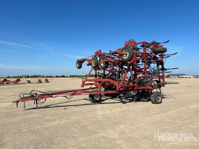1991 Morris 8900 40 ft Cultivador