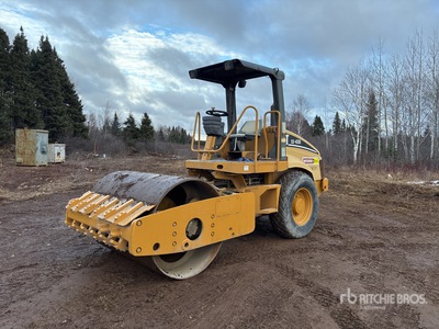 2005 Cat CS-433E Smooth Drum Compactor