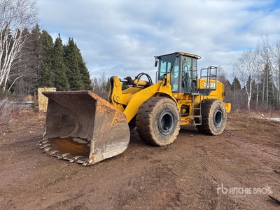 2003 John Deere 824J Wheel Loader
