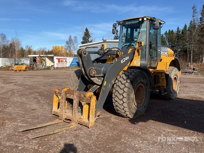 2016 John Deere 624K Pala Cargadora