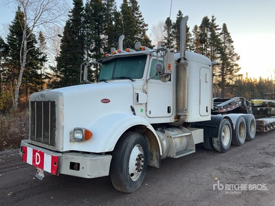 2006 Peterbilt 378 8x4 トラックトラクター（Tri/A）