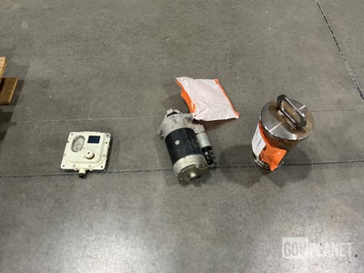 (1) Kingpin, (1) Starter, (4) Dome Lights & Assorted Items