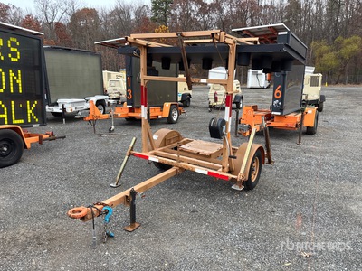 2009 Wanco WTSP55-LSA Arrow Board (Inoperable)