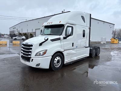2019 Freightliner Cascadia 126 T/A Sleeper Truck Tractor