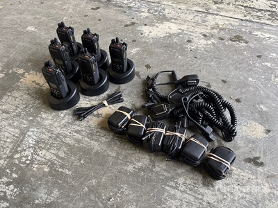 Quantity of (6) Motorola XTS2500 700/800 MHz Digital Portable Radios