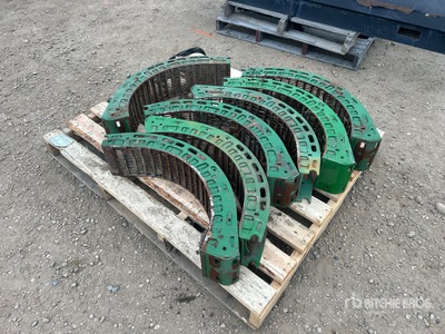 Quantity of (7) X9 Concaves Varios equipamientos de agricultura