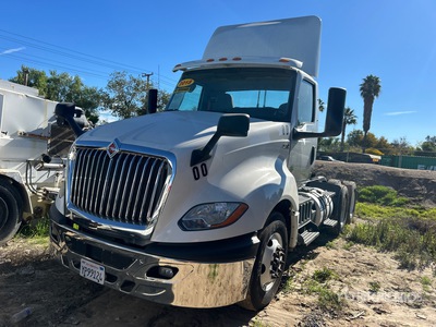 2018 International LT625 6x4 T/A Sleeper Truck Tractor