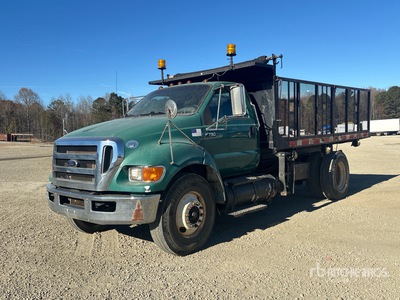 2015 Ford F-750 4x2 Camion à plateau basculant