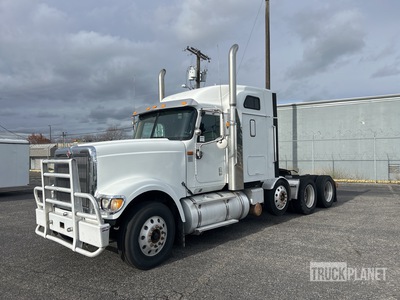 2011 International 9900i 8x4 Tri/A Sleeper Truck Tractor