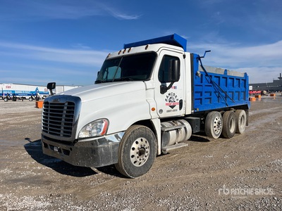 2017 Freightliner Cascadia 125 8x4 شاحنة قلابة /ثلاثة محاور