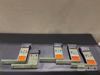 (19) DRS 872842-1 Electrical Connector Gaurds