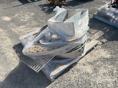 Quantity of Metal Clamps & Rings その他 - 店舗 & 倉庫