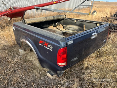 Ford F-350 6 ft 8 in Pickup Truck Bed