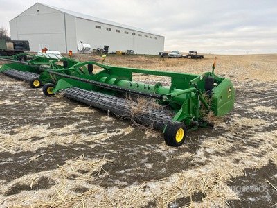 John Deere 615P 15 ft Testata pickup per mietitrebbia