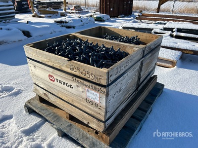 Quantity of (4) Trygg Tire Chains その他 - 店舗 & 倉庫 (Unused)