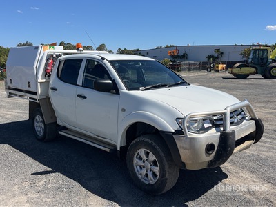 2015 Mitsubishi Triton 4x4 Dual Cab Pickup