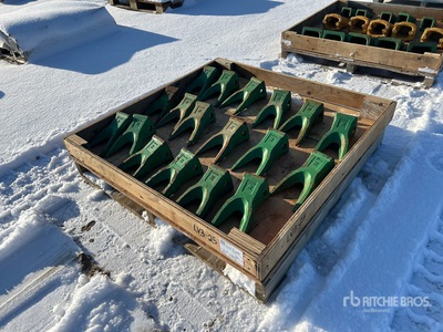 Quantity of (18) Bucket Teeth - Fits Excavator