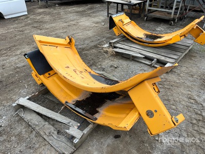 Quantity of (2) Hyundai Loader Fenders