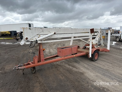 1995 Gasoline Tow Behind Articulating Boom Lift (Inoperable)