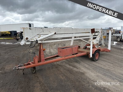 1995 Gasoline Tow Behind Gelenkarbeitsbühne (Inoperable)