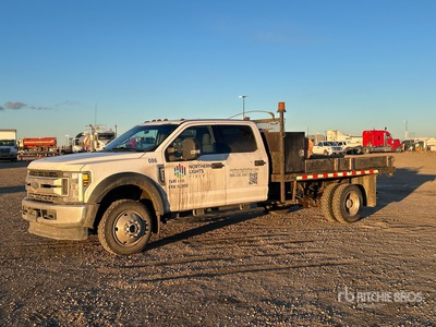 2019 Ford F-550 XLT 4x4 Crew Cab Flatbed Truck