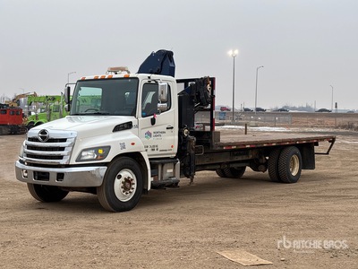 2014 AMCO V815 4S 11023 lb Knuckle Boom on 2015 Hino 4x2 Camión Grúa