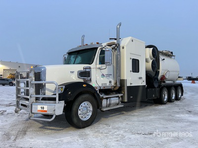 2013 Tornado F4SL on 2013 Freightliner 122SD 8x6 Autocarro aspiratore