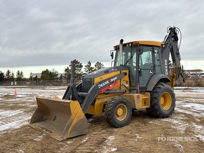 2022 John Deere 410L 4x4 Chargeuse-pelleteuse