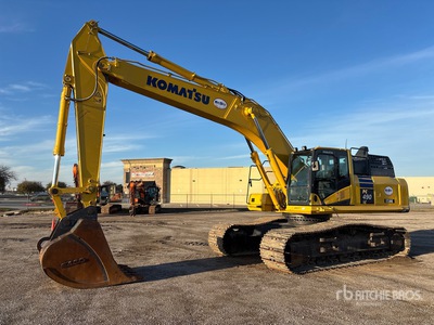 2021 Komatsu PC490LC-11 Tracked Excavator