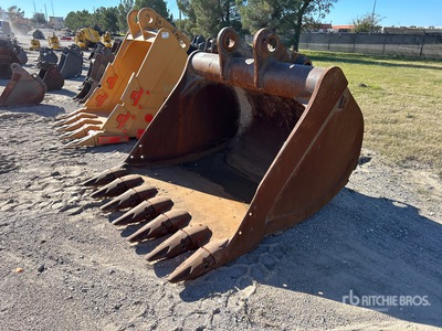Rockland 72 in Digging Excavator Bucket