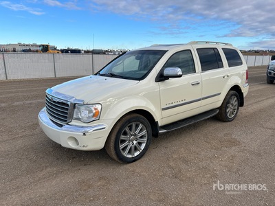 2007 Chrysler Aspen Limited 4WD سيارة رياضية متعددة الاستخدامات