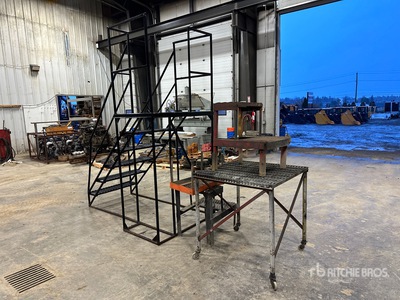 Quantity of (3) Miscellaneous Shop Stairs Articoli da ferramenta e di consumo