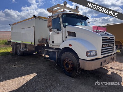 2009 Mack CSMR 6x4 Fuel and Lube Truck (Inoperable)