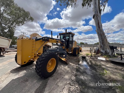 2013 John Deere 670GP Motor Grader