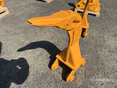 GIYI Excavator Ripper - Fits Cat 305 (Unused)