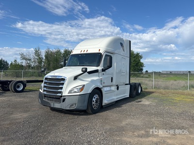2019 Freightliner Cascadia 126 6x4 T/A Sleeper Truck Tractor