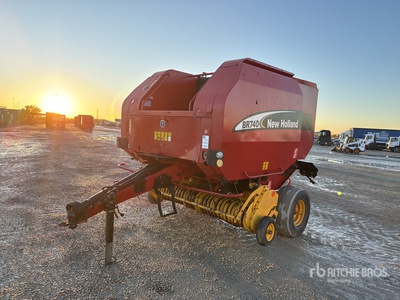 2004 New Holland BR740 Round Baler