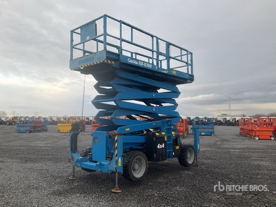 2018 Genie GS-5390 4x4 Diesel Plateforme élévatrice à ciseaux