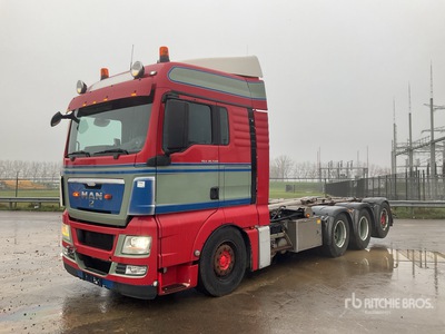 M.A.N. TGX 35.540 8x4 Sleeper Hook Truck