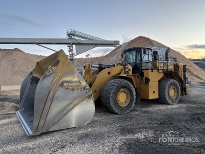 2019 Cat 988K جرافة