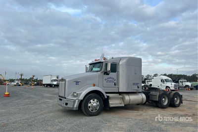2015 Kenworth T800 6x4 Sleeper Truck Tractor