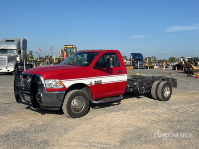 2017 Ram 3500 4x2 Cab and Chassis