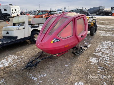 Equinox 685 Snow Coach