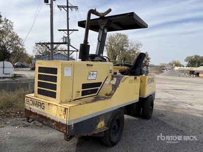 2003 Bomag BW11RH-5 مدحلة هوائية