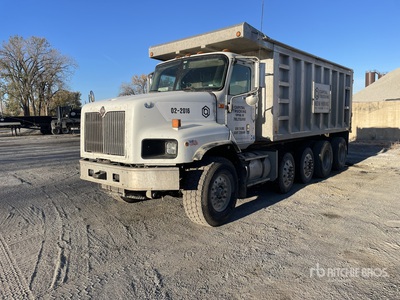 2011 International Paystar 5600 10x4 5- Achs Kipper-Lkw