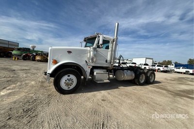 2017 Peterbilt 367 6x4 Ciągnik siodłowy T/A z kabiną dzienną